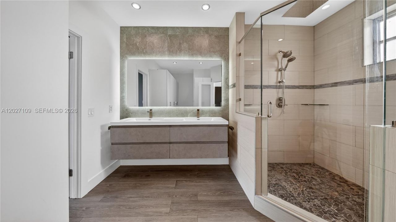 9179 Fontainebleau Blvd, Unit 9, Miami, FL 33172 Photo