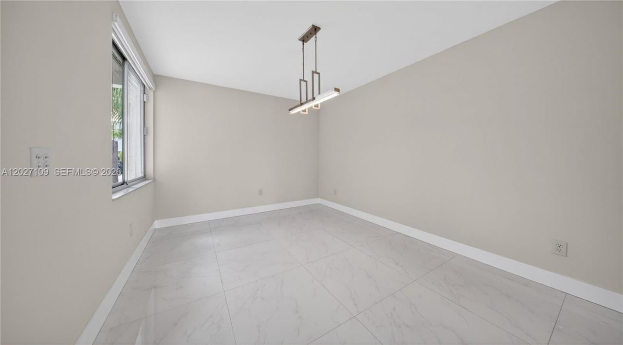 9179 Fontainebleau Blvd, Unit 9, Miami, FL 33172 Photo