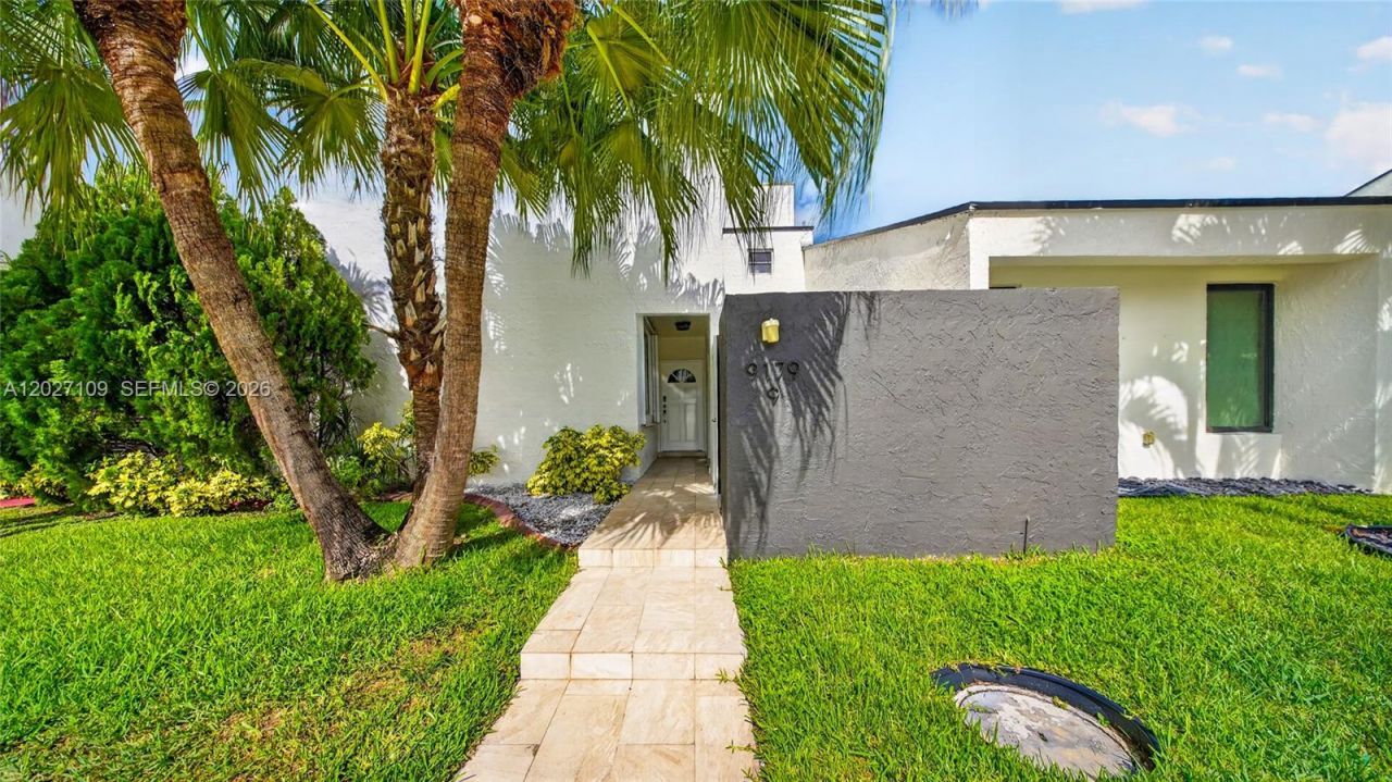 9179 Fontainebleau Blvd, Unit 9, Miami, FL 33172 Photo