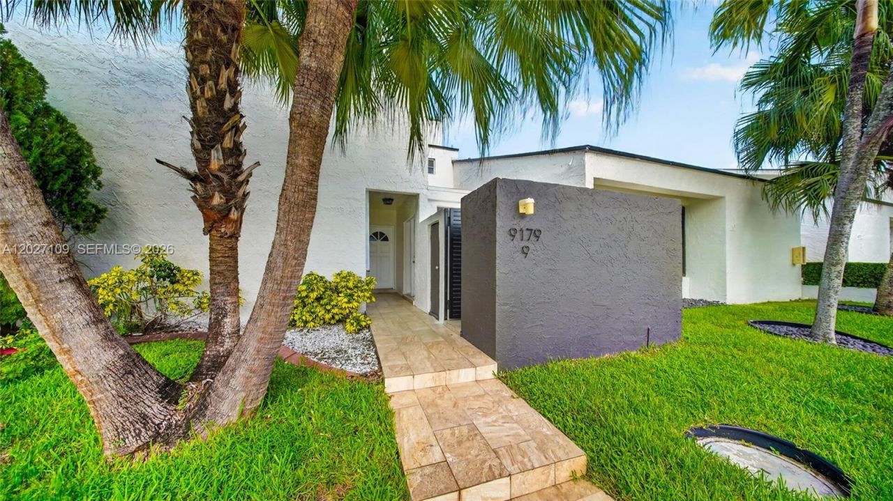9179 Fontainebleau Blvd, Unit 9, Miami, FL 33172 Photo