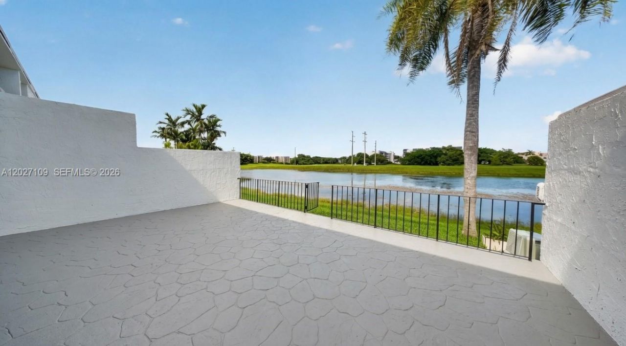 9179 Fontainebleau Blvd, Unit 9, Miami, FL 33172 Photo