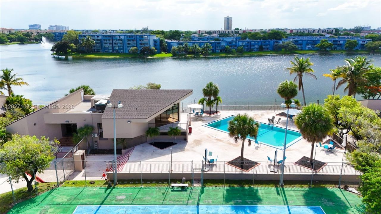 9179 Fontainebleau Blvd, Unit 9, Miami, FL 33172 Photo