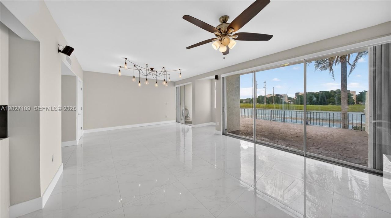 9179 Fontainebleau Blvd, Unit 9, Miami, FL 33172 Photo