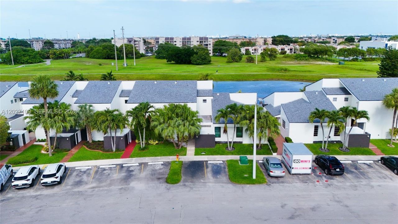9179 Fontainebleau Blvd, Unit 9, Miami, FL 33172 Photo