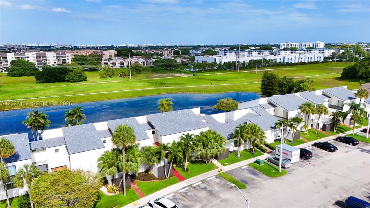 9179 Fontainebleau Blvd, Unit 9, Miami, FL 33172 Photo
