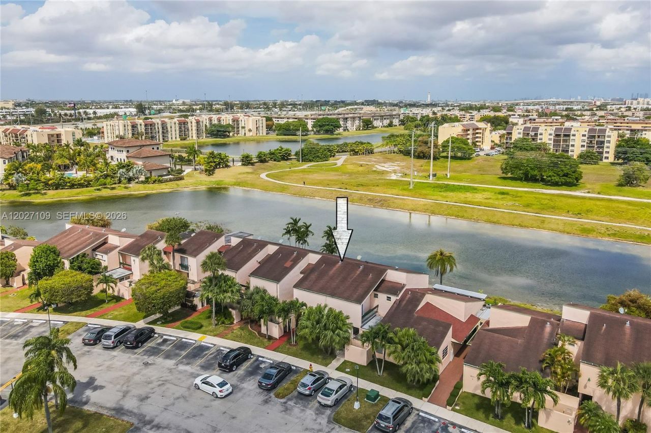 9179 Fontainebleau Blvd, Unit 9, Miami, FL 33172 Photo