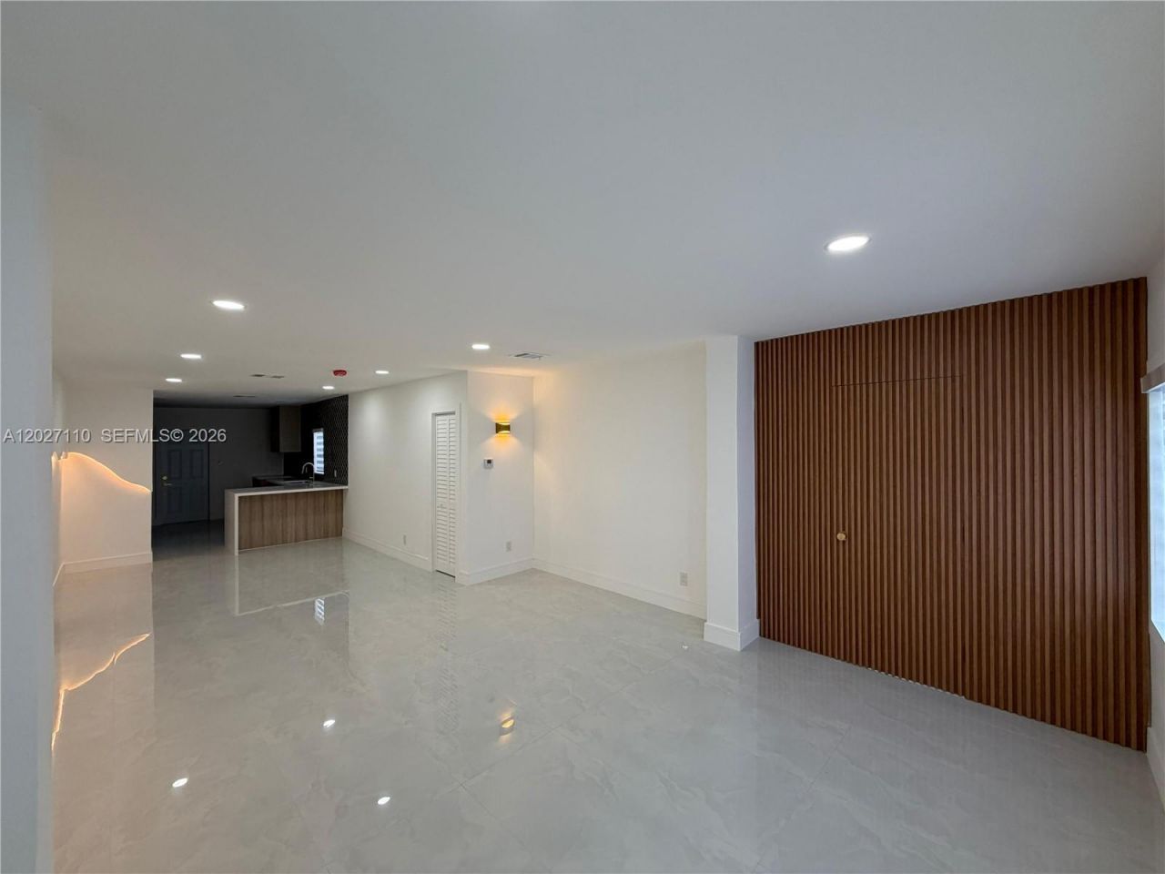 2426 NW 43rd St , Miami, FL 33142 Photo