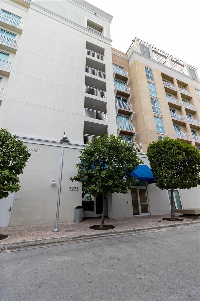 7275 SW 90th Way, Unit 213, Miami, FL 33156 Photo