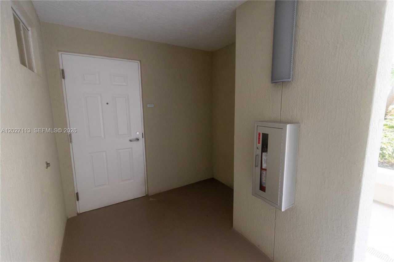 7275 SW 90th Way, Unit 213, Miami, FL 33156 Photo