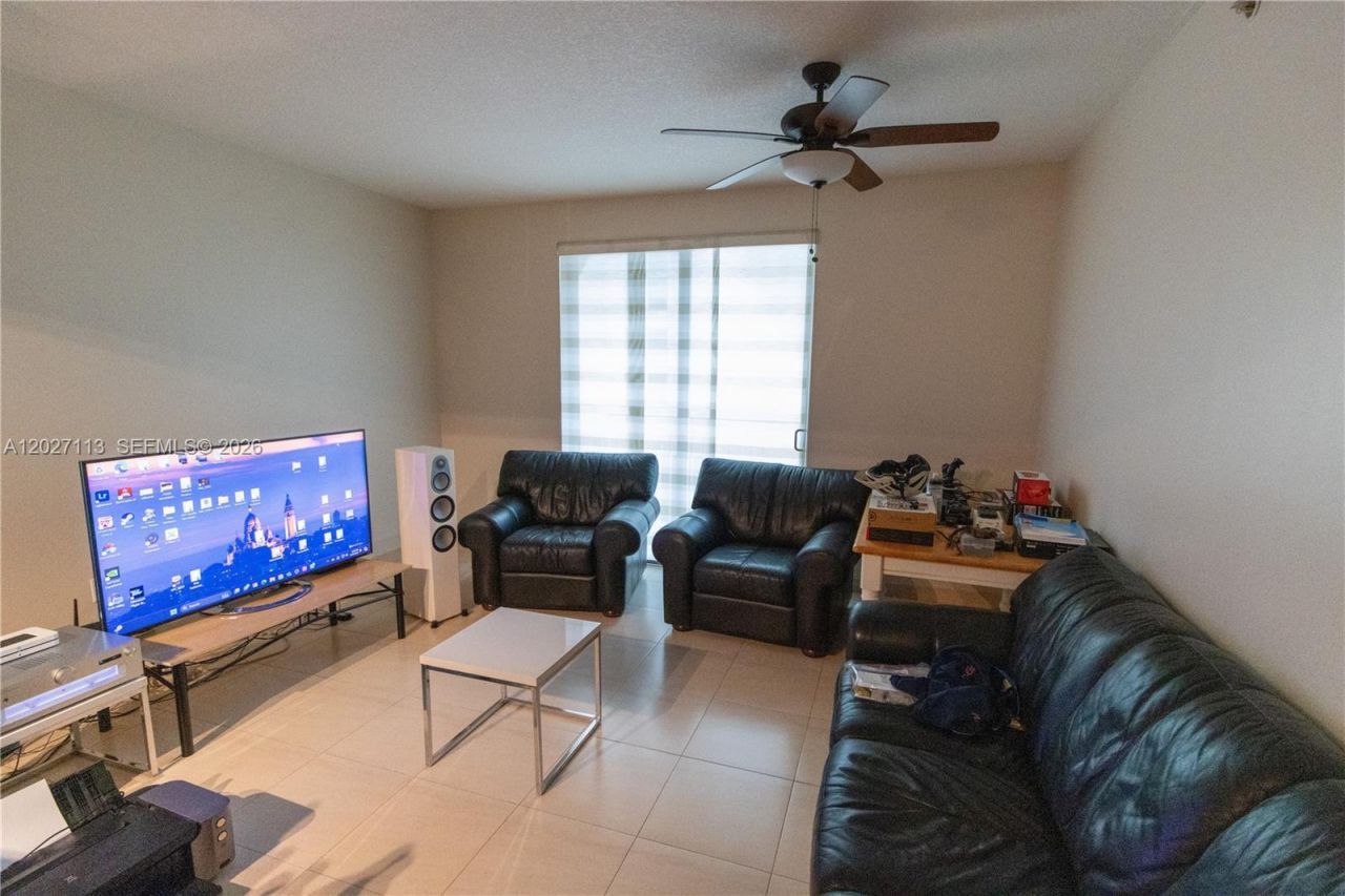 7275 SW 90th Way, Unit 213, Miami, FL 33156 Photo
