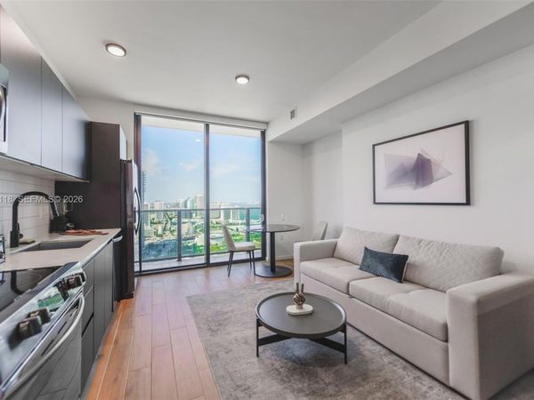 398 NE 5th St, Unit 3505, Miami, FL 33132