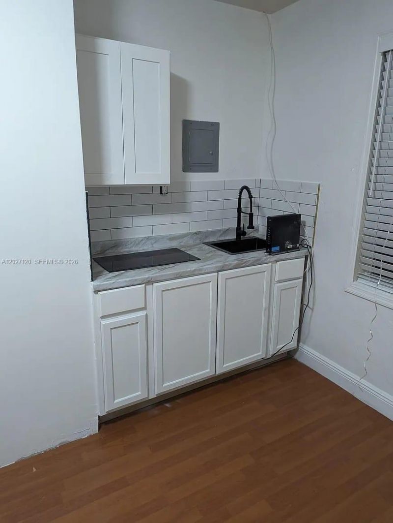 435 SW 33rd Ave , Miami, FL 33135 Photo