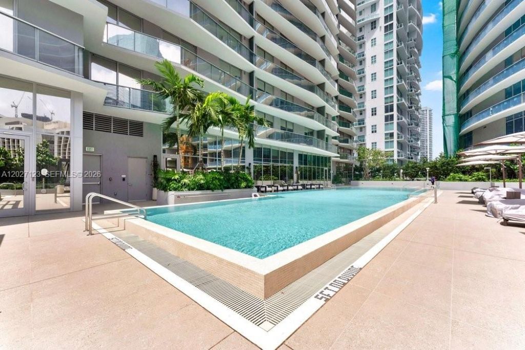 77 SE 5th , Unit 1711, Miami, FL 33131 Photo