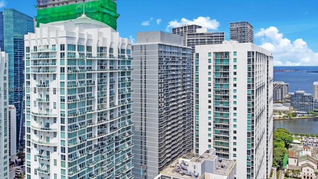 77 SE 5th , Unit 1711, Miami, FL 33131 Photo