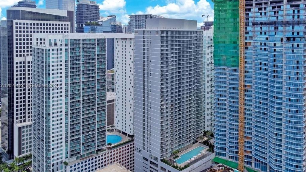 77 SE 5th , Unit 1711, Miami, FL 33131 Photo