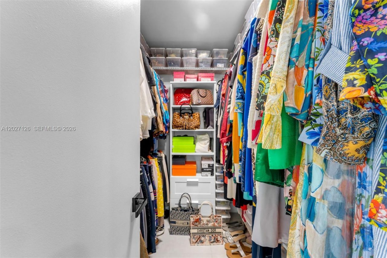 1350 SW 122nd Ave , Unit 415, Miami, FL 33184 Photo