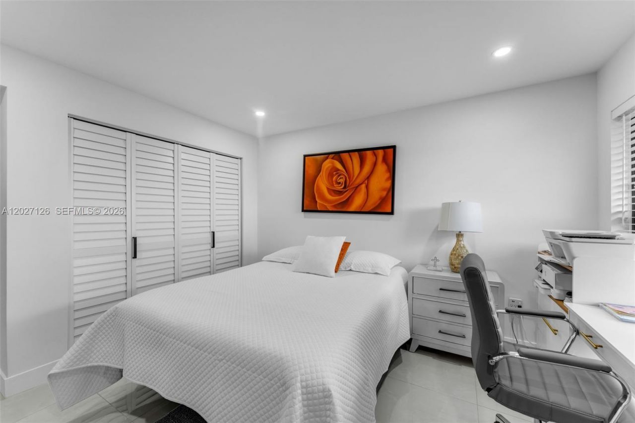 1350 SW 122nd Ave , Unit 415, Miami, FL 33184 Photo