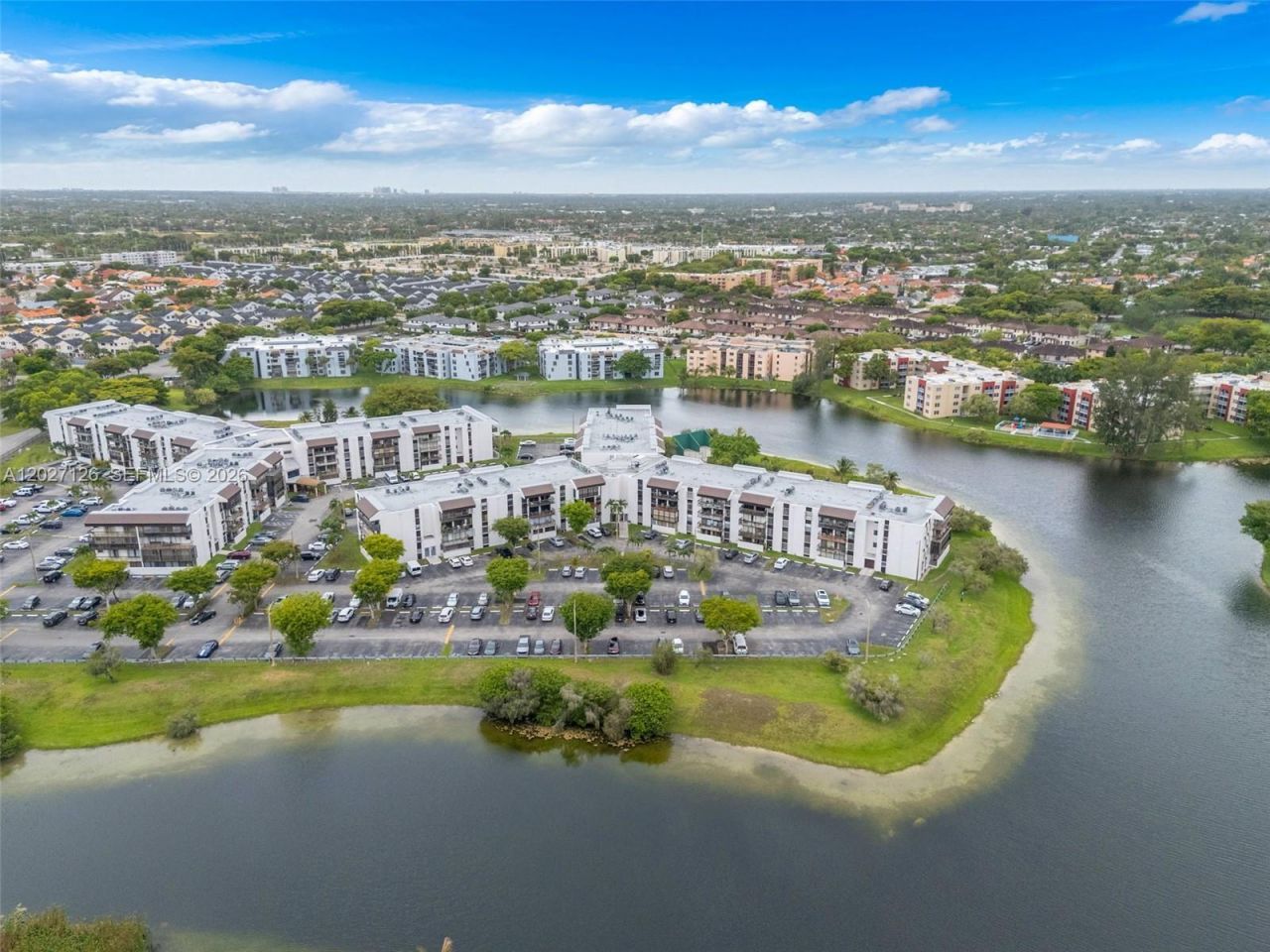 1350 SW 122nd Ave , Unit 415, Miami, FL 33184 Photo