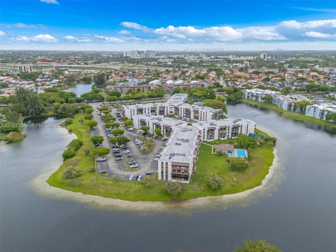 1350 SW 122nd Ave , Unit 415, Miami, FL 33184 Photo