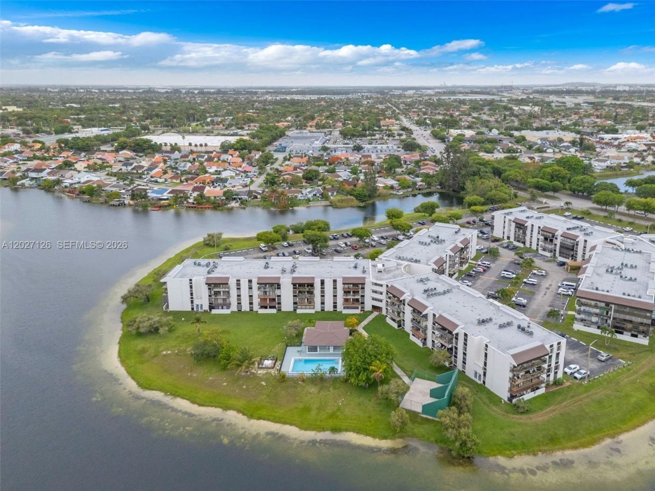 1350 SW 122nd Ave , Unit 415, Miami, FL 33184 Photo