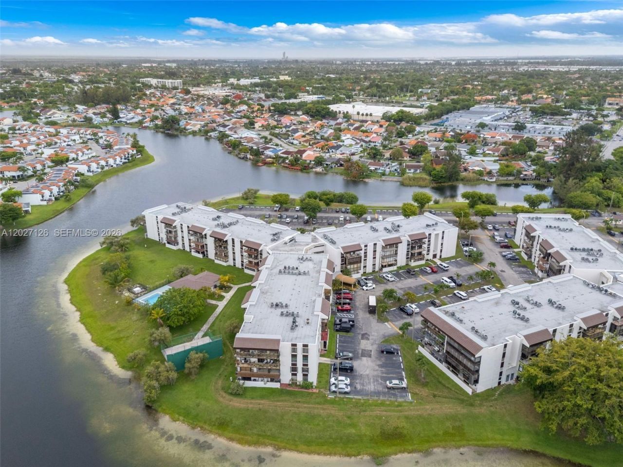 1350 SW 122nd Ave , Unit 415, Miami, FL 33184 Photo