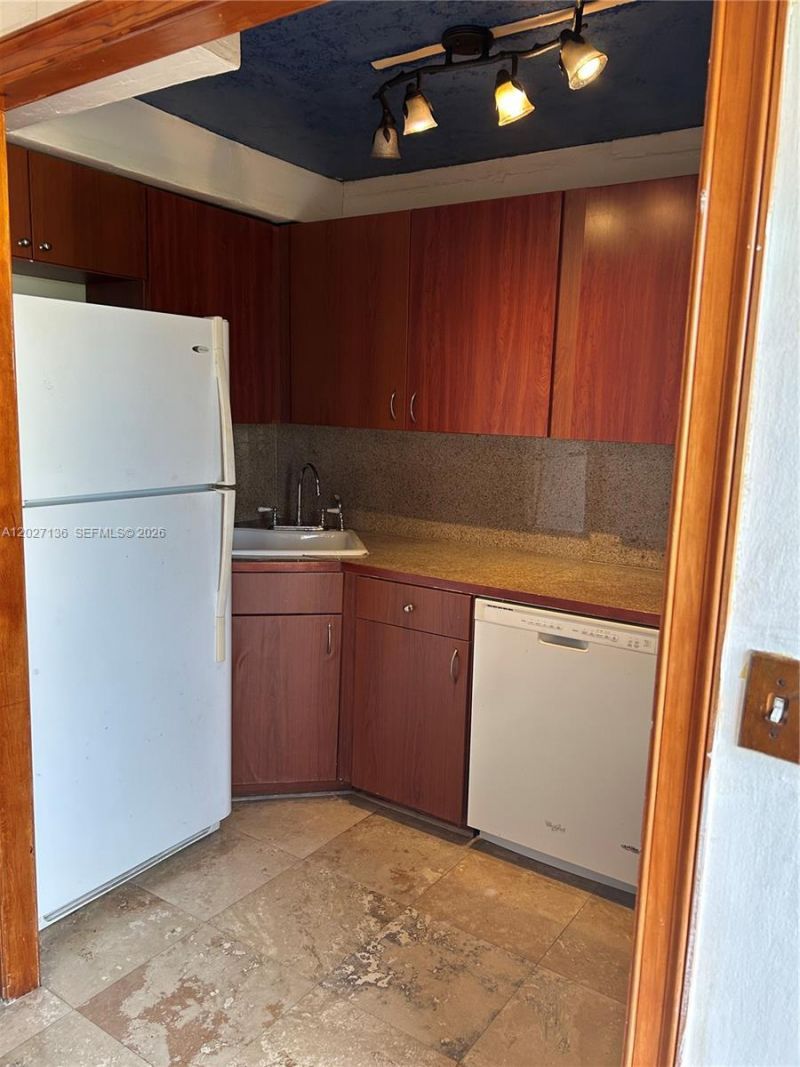 7801 NE 4th Ct, Unit 514, Miami, FL 33138 Photo