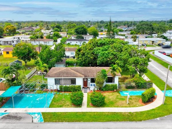 10420 SW 149th St , Miami, FL 33176