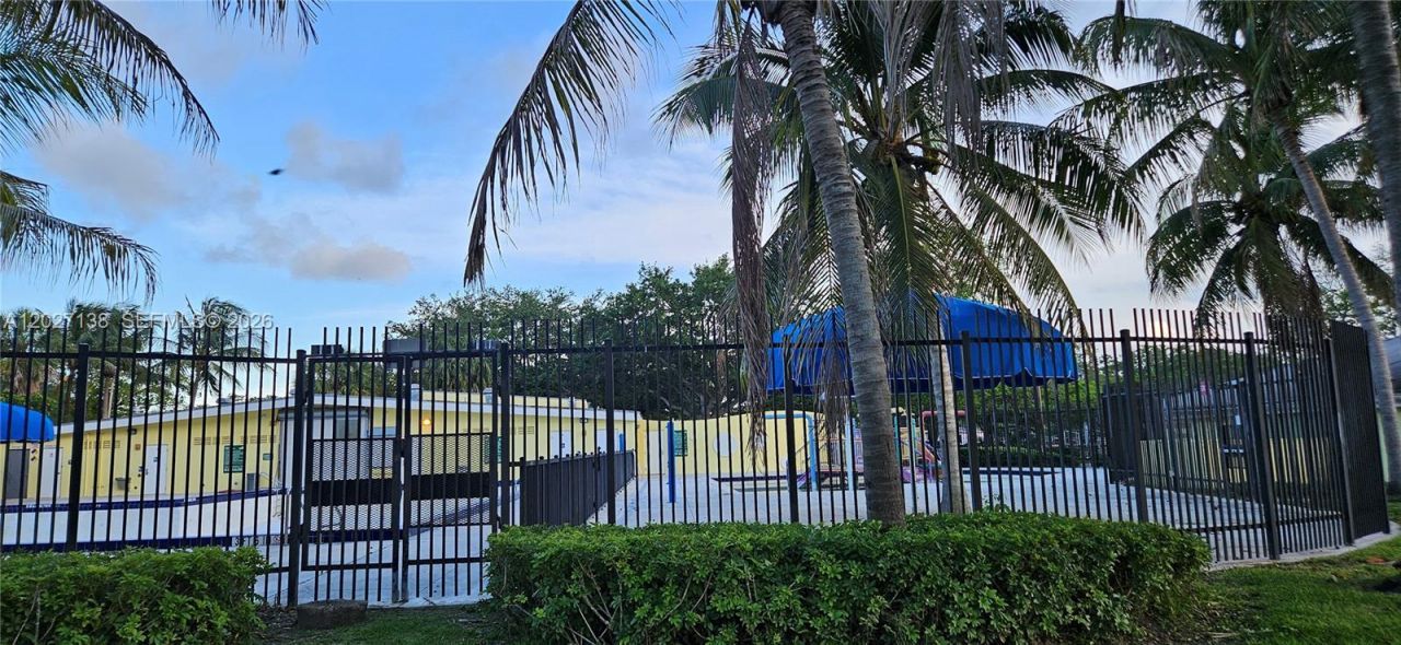 10420 SW 149th St , Miami, FL 33176 Photo