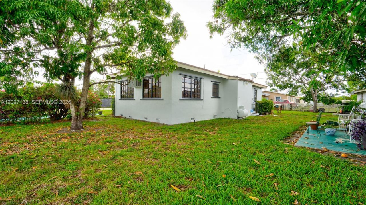 10420 SW 149th St , Miami, FL 33176 Photo