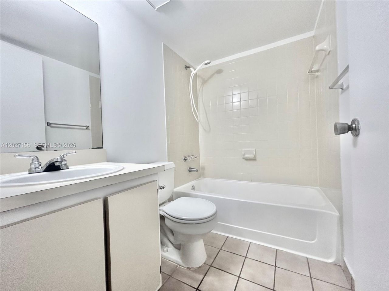 400 W Palm Cir W , Unit 201, Pembroke Pines, FL 33025 Photo
