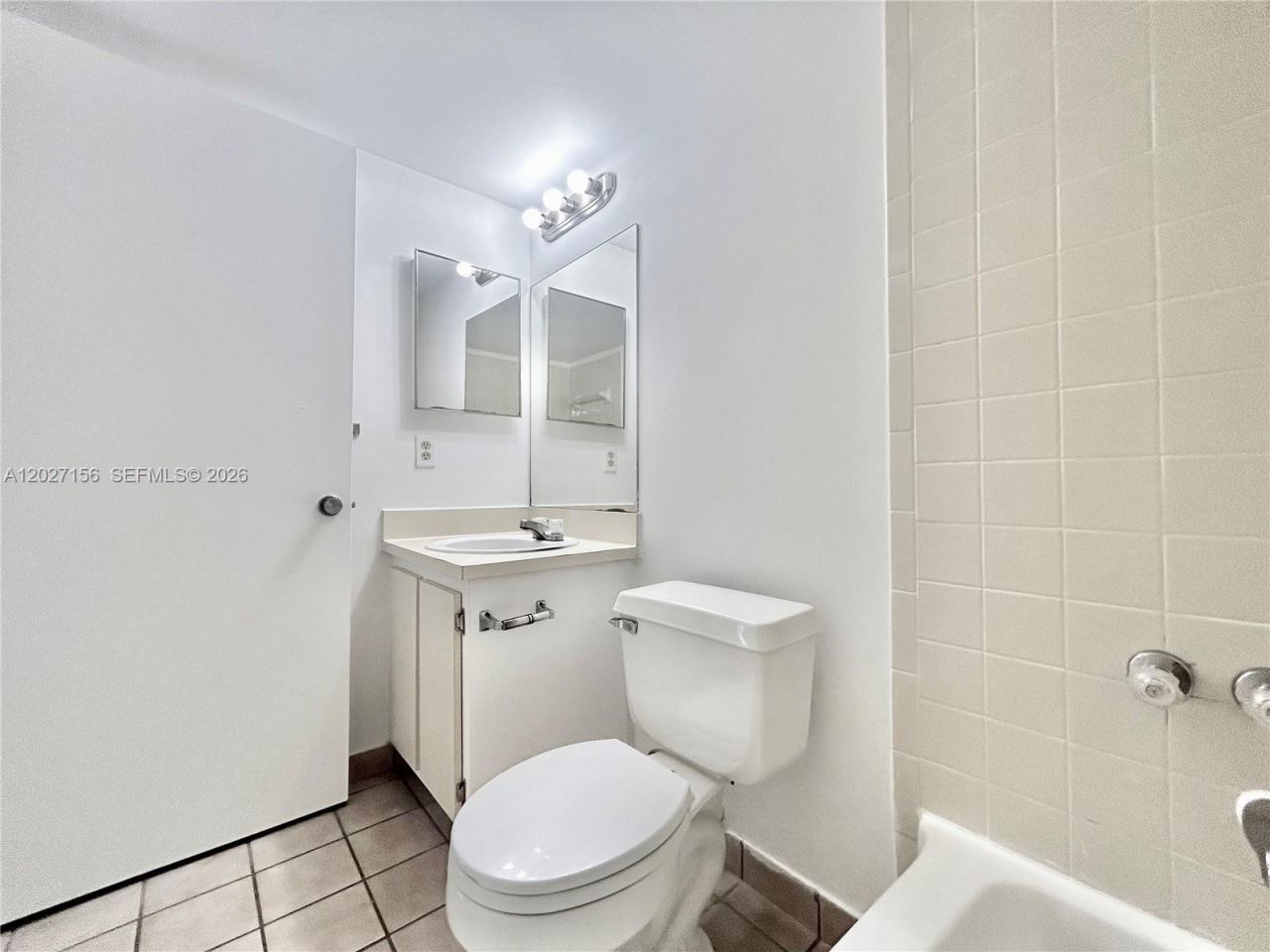 400 W Palm Cir W , Unit 201, Pembroke Pines, FL 33025 Photo