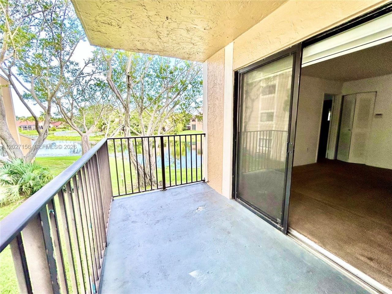 400 W Palm Cir W , Unit 201, Pembroke Pines, FL 33025 Photo