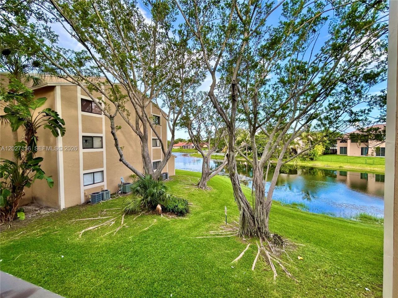 400 W Palm Cir W , Unit 201, Pembroke Pines, FL 33025 Photo