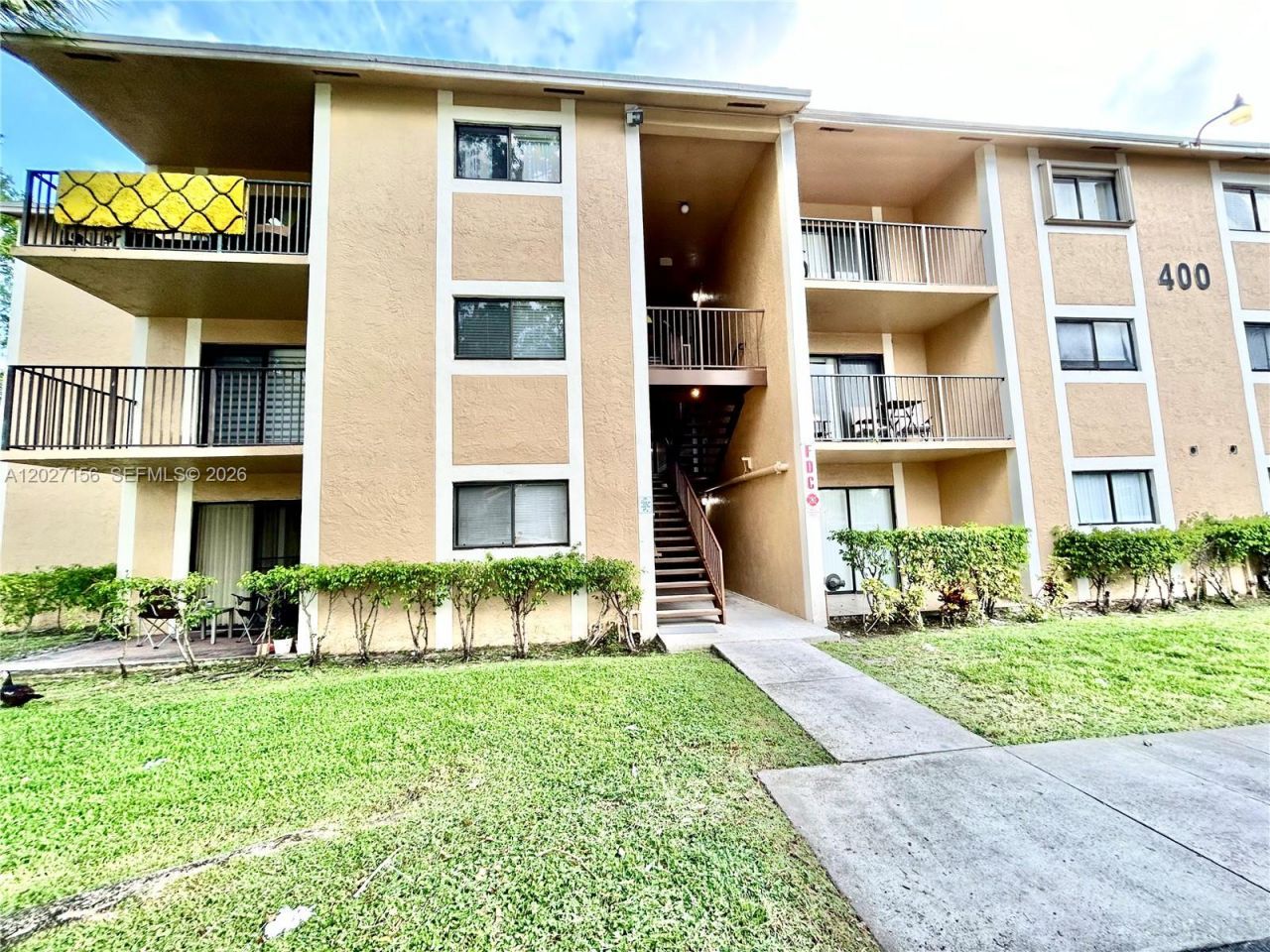400 W Palm Cir W , Unit 201, Pembroke Pines, FL 33025 Photo
