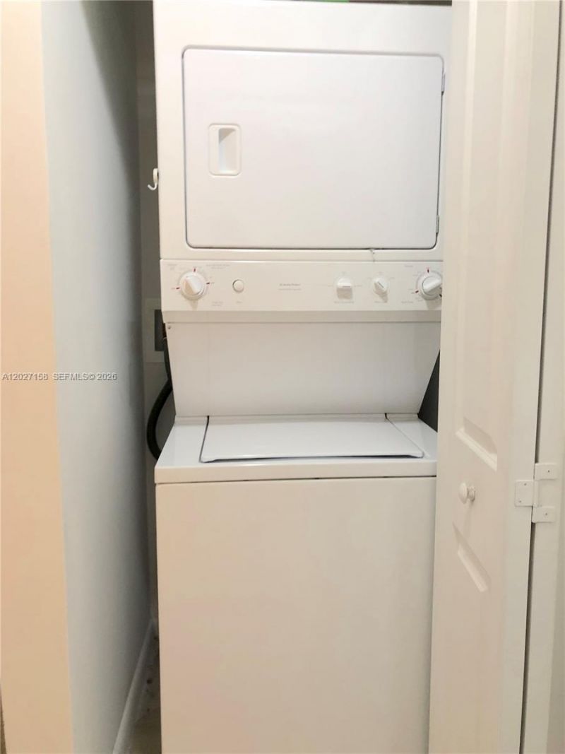 7350 SW 89th St, Unit 408S, Miami, FL 33156 Photo