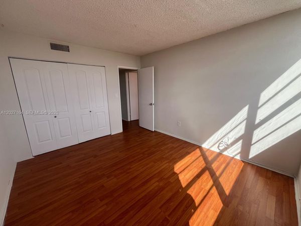 1351 NE Miami Gardens Dr , Unit 1625E, Miami, FL 33179