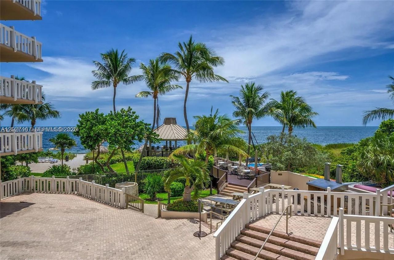 1121 Crandon Blvd, Unit D1007, Key Biscayne, FL 33149 Photo