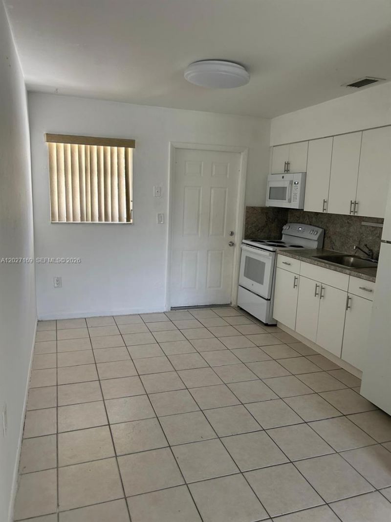 1923 SW 99th Ter , Miramar, FL 33025 Photo