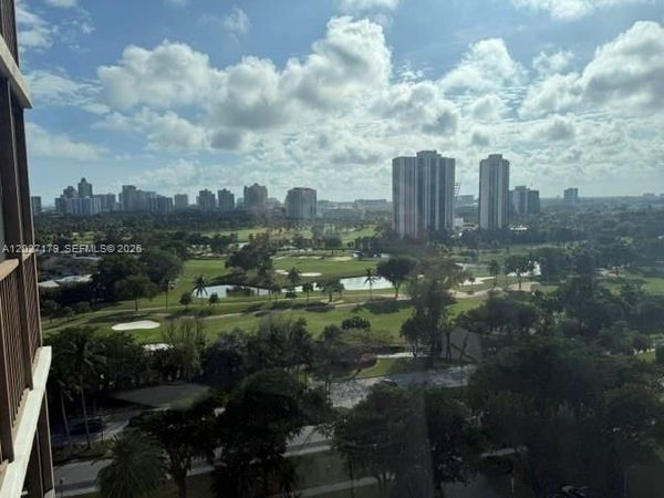 3375 N Country Club Dr , Unit 1409, Aventura, FL 33180