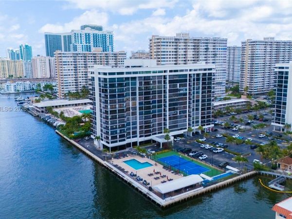 2017 S Ocean Dr , Unit 1104, Hallandale Beach, FL 33009