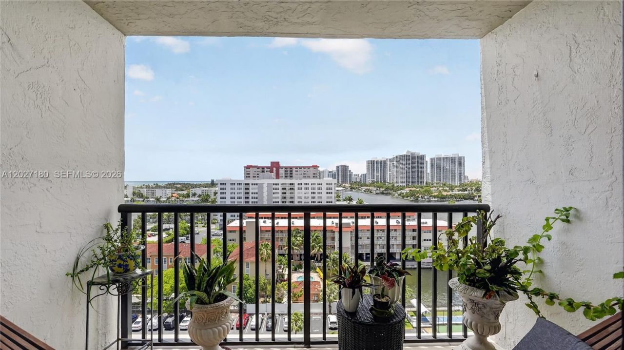 2017 S Ocean Dr , Unit 1104, Hallandale Beach, FL 33009 Photo