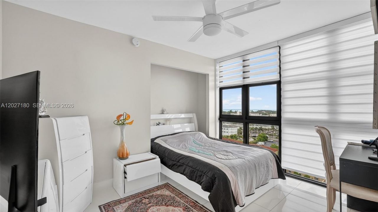 2017 S Ocean Dr , Unit 1104, Hallandale Beach, FL 33009 Photo