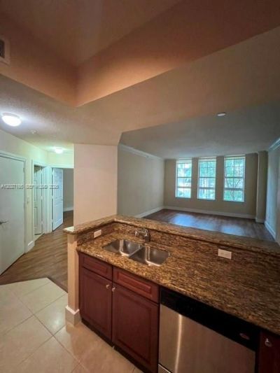 3001 NE 185th St , Unit 218, Aventura, FL 33180 Photo
