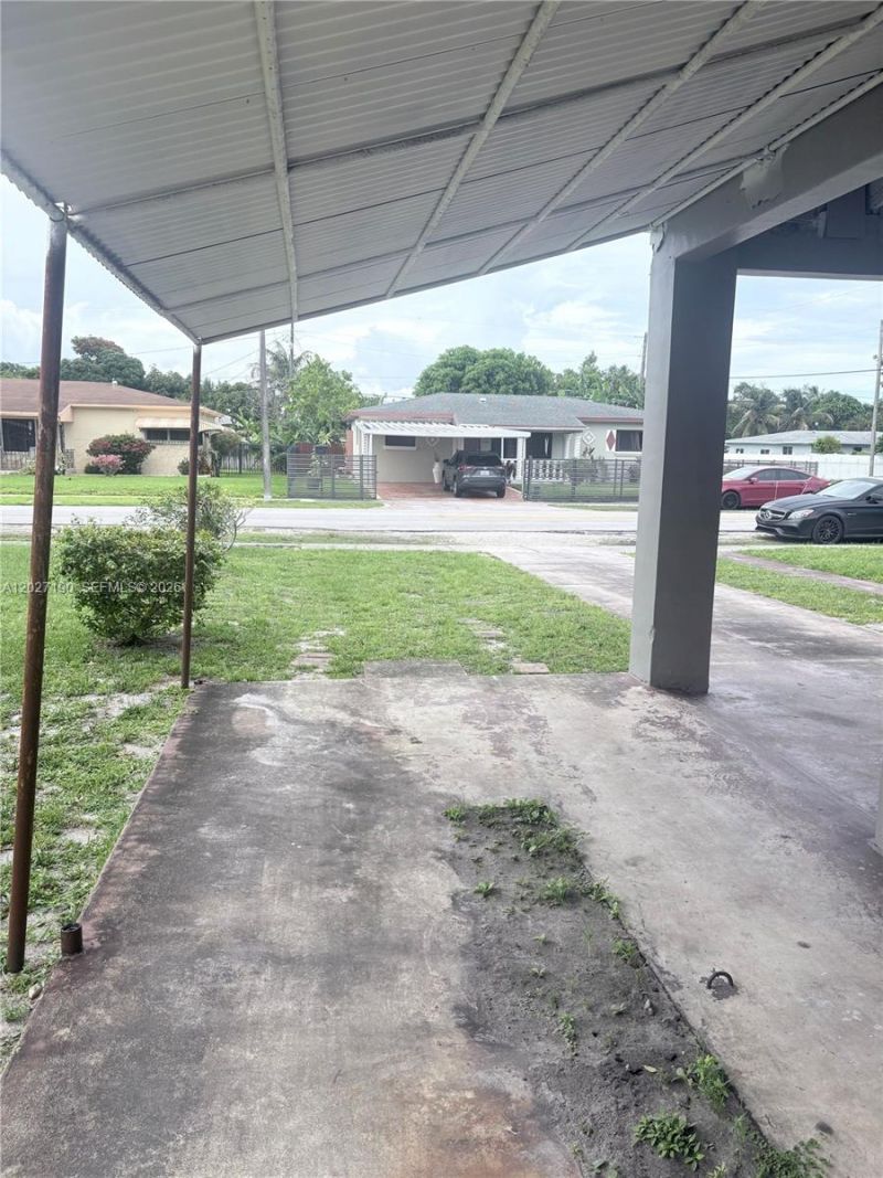 1100 NW 110th St, Miami, FL 33168 Photo