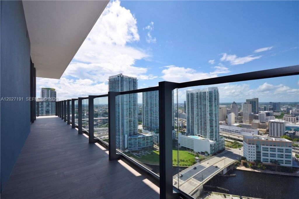 68 SE 6th St , Unit 2812, Miami, FL 33131 Photo