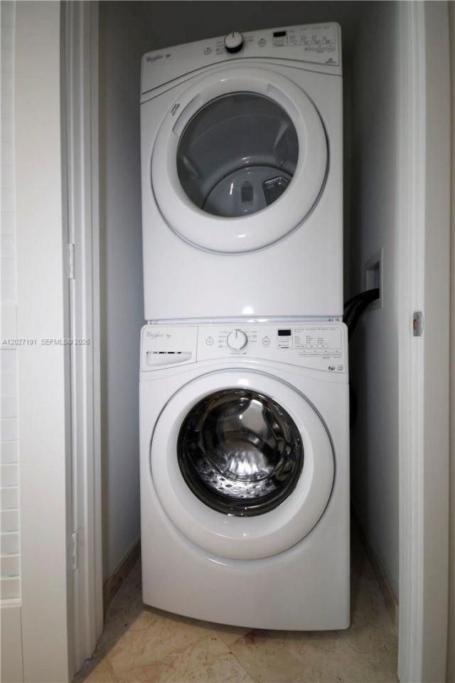 68 SE 6th St , Unit 2812, Miami, FL 33131 Photo