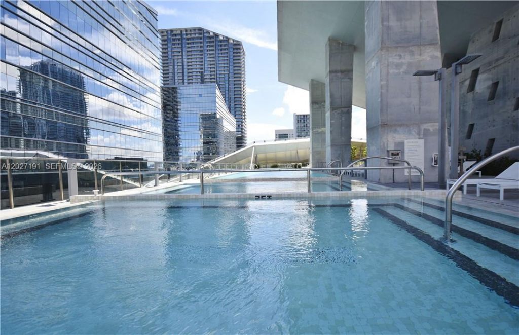 68 SE 6th St , Unit 2812, Miami, FL 33131 Photo