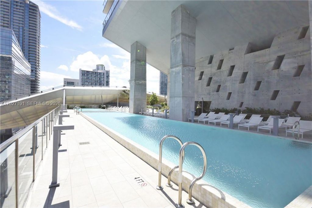 68 SE 6th St , Unit 2812, Miami, FL 33131 Photo