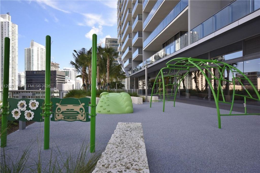 68 SE 6th St , Unit 2812, Miami, FL 33131 Photo