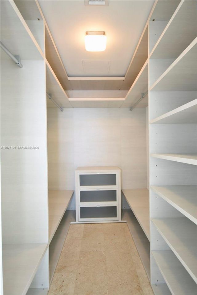 68 SE 6th St , Unit 2812, Miami, FL 33131 Photo